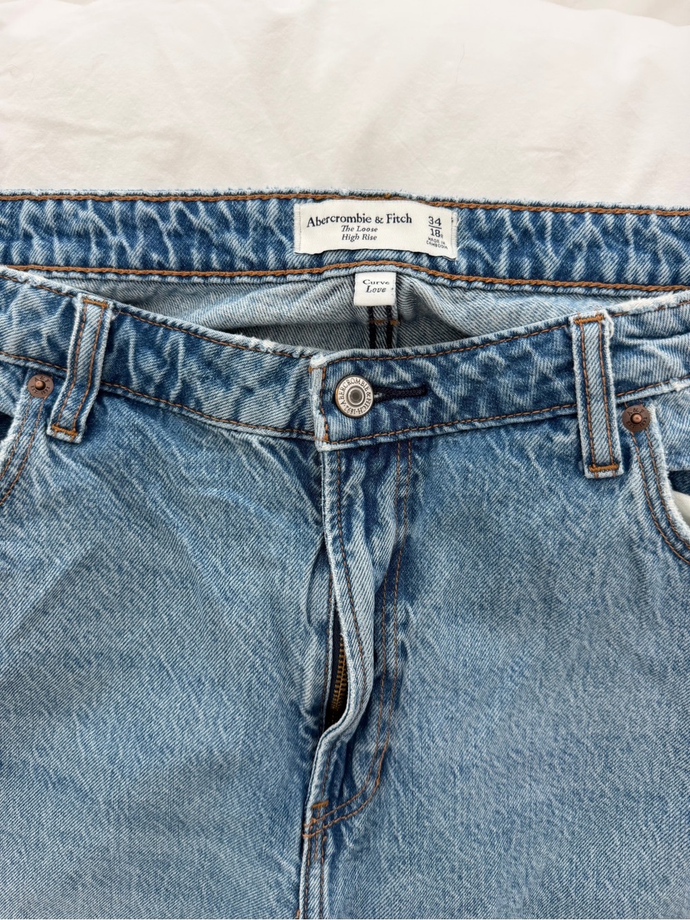 Abercrombie & Fitch High Rise Loose Jeans - Curve Love